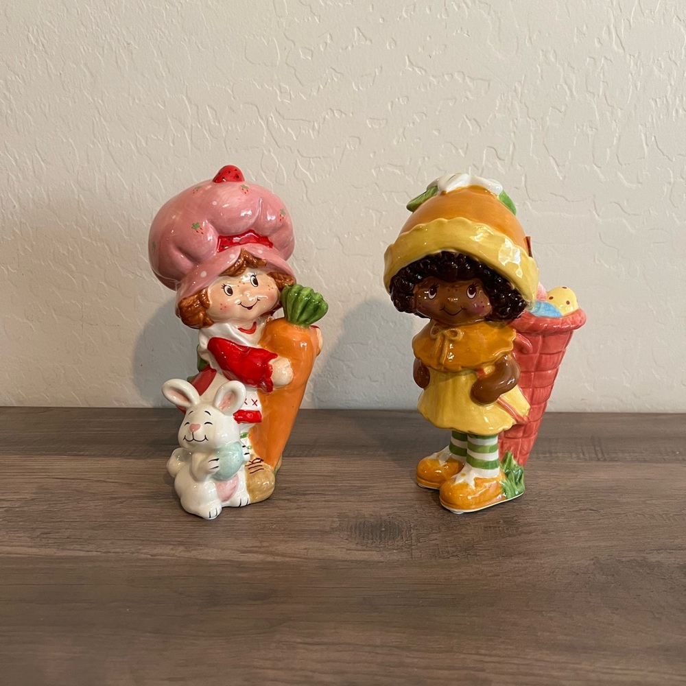 Blue Sky Clayworks Strawberry Shortcake & Orange Blossom Easter Figurine 2pc Set